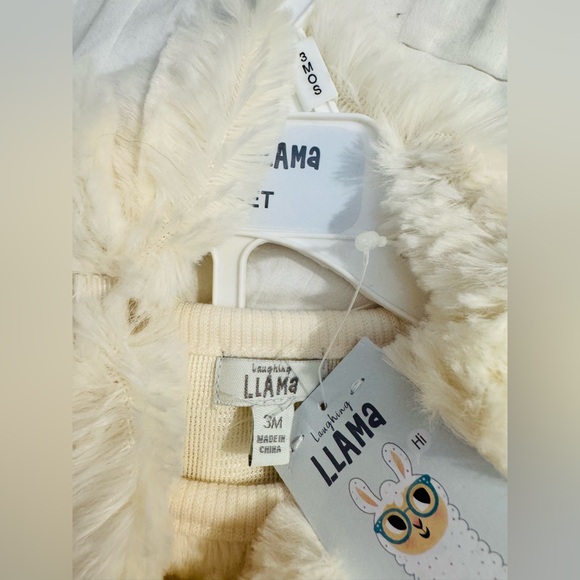 Laughing Llama Faux Fur 3pc Outfit - Size: 3 Months - Picture 3 of 5